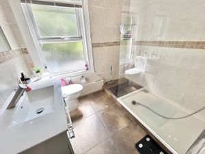 Photo 24- click for photo gallery